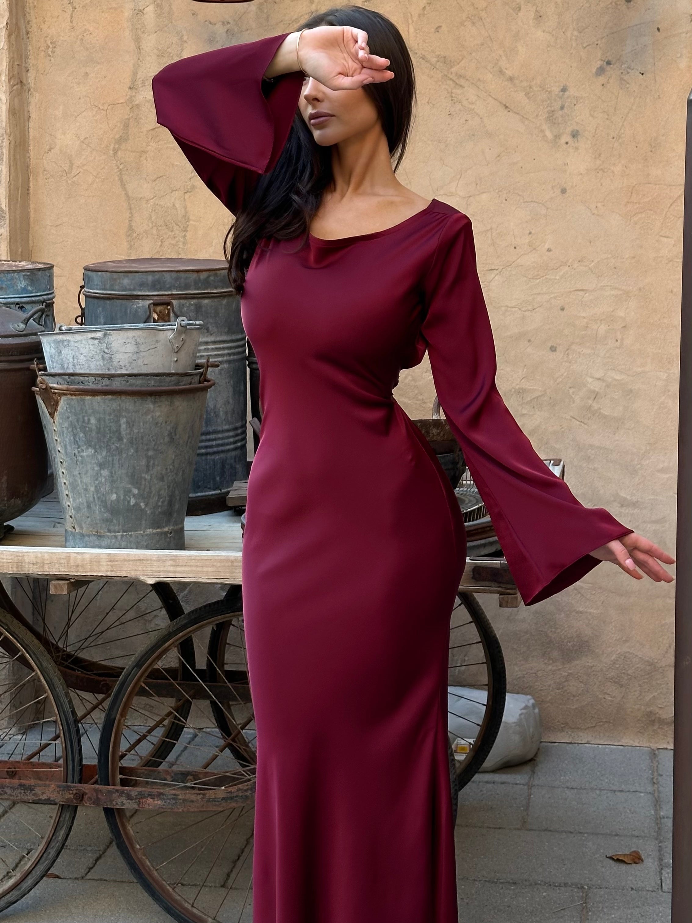 LILIANA | Long-sleeved Maxi Dress