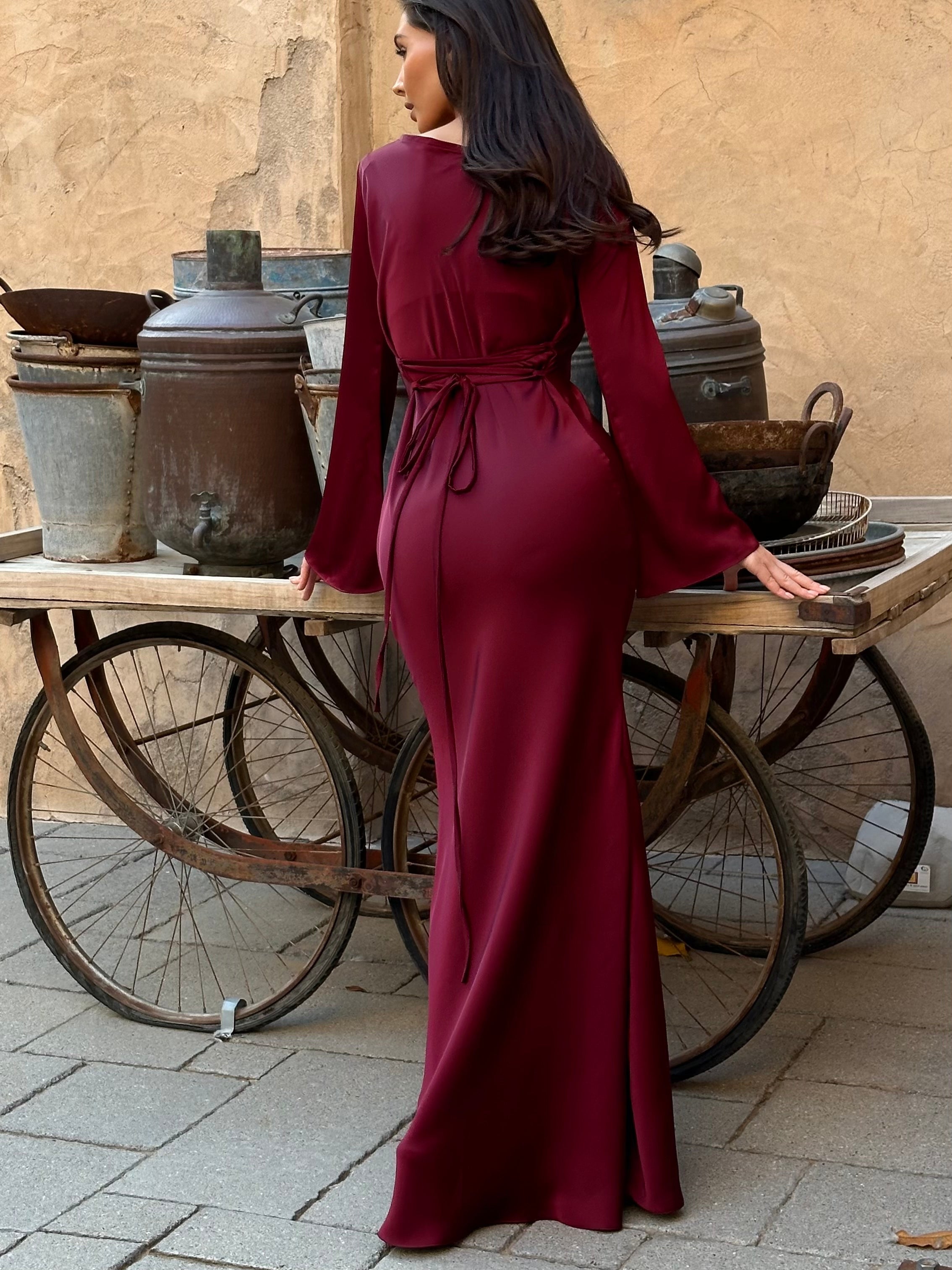 LILIANA | Long-sleeved Maxi Dress